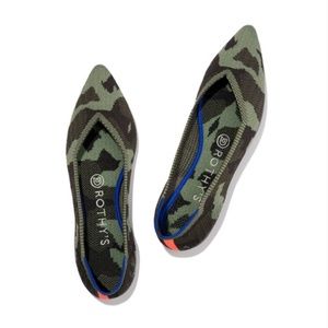 New Rothy’s Olive Camo Pointed Toe Flats SZ 9